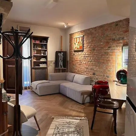 Apartamento Introvert's Den