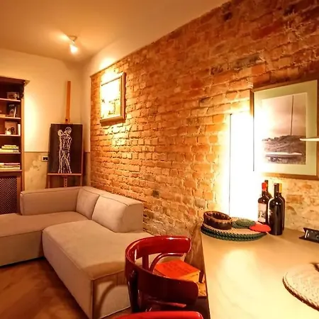 Introvert's Den *